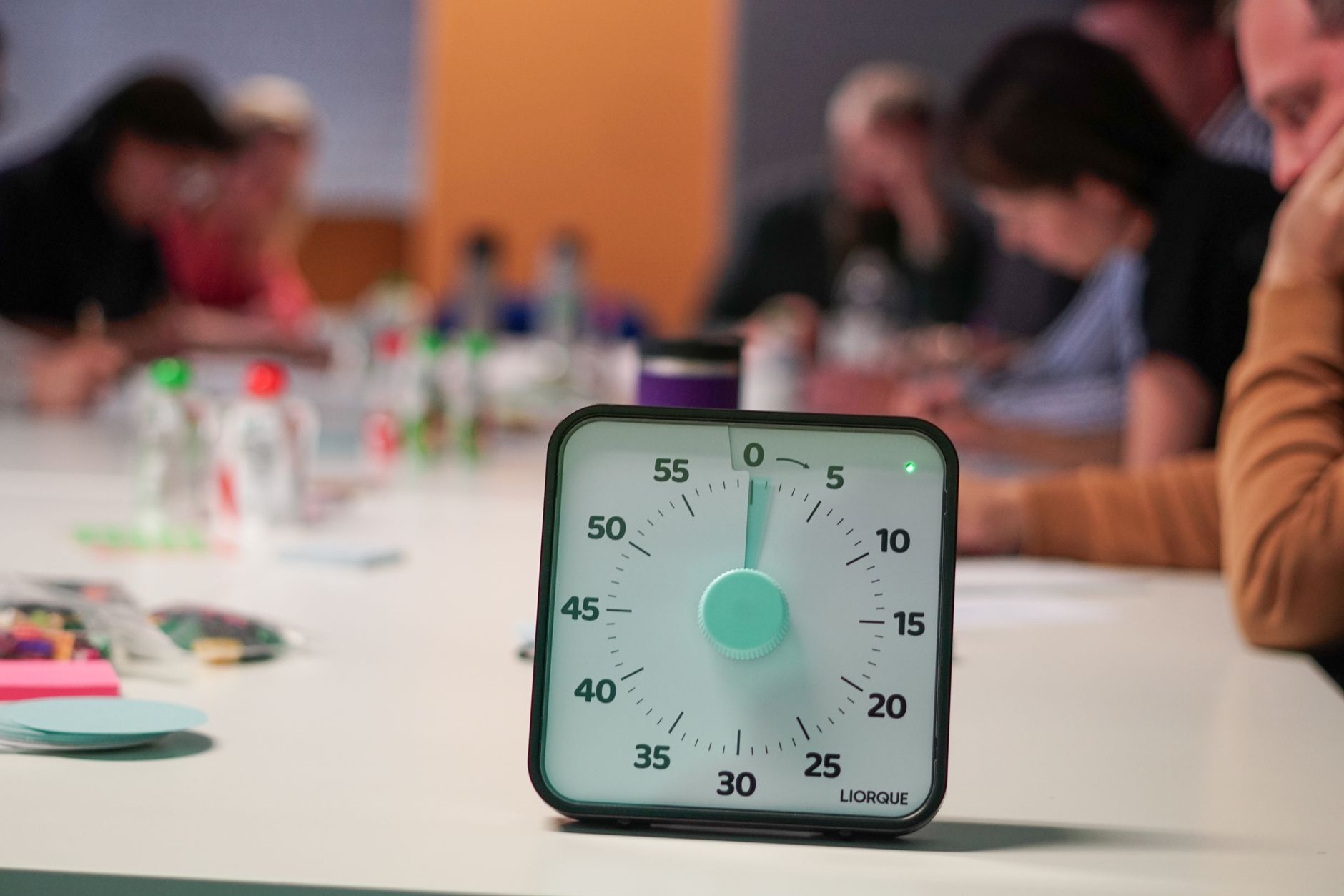 Slik fakturerer du timer til kunder – en praktisk guide